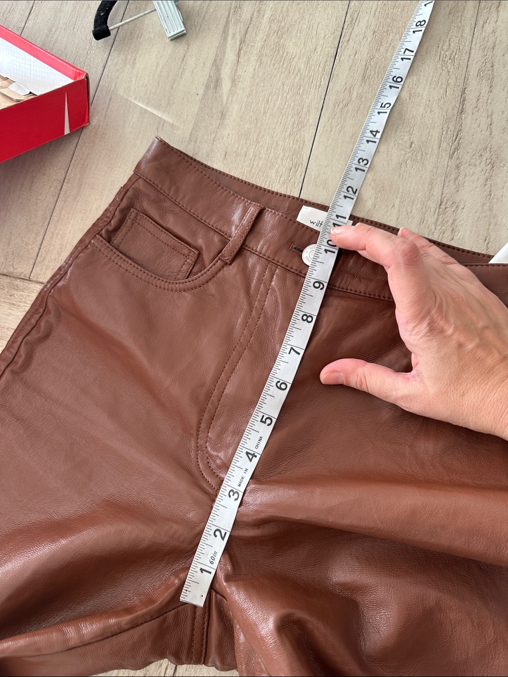 Aritzia Melina Pants - Vegan Leather Cognac Brown size 2 - Picture 9 of 10